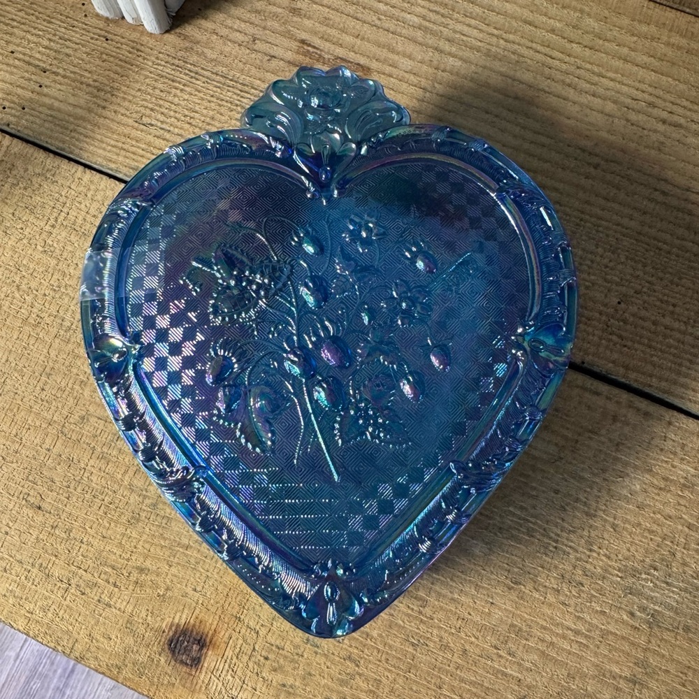 Fenton Iridescent Blue Heart Glass Box